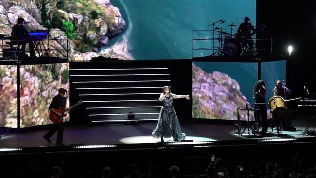 Amaral deslumbra en El Ejido con su 'Dolce Vita Tour'
