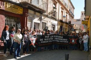 Amigos de la Alcazaba pone el foco en las situaciones del Palacio de los Góngora y el edificio de las Adoratrices