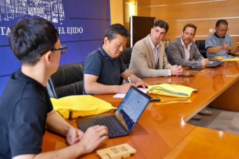 Una delegación japonesa visita El Ejido para conocer el modelo productivo agrícola