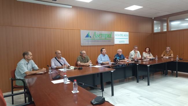 Regantes de Níjar y Almanzora se enfrentan a recortes severos