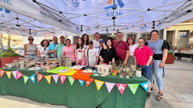 El Centro Ocupacional de Adra celebra un Mercadillo de Primavera