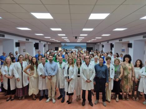 Entrega de orlas y diplomas a los 65 Residentes de Torrecárdenas