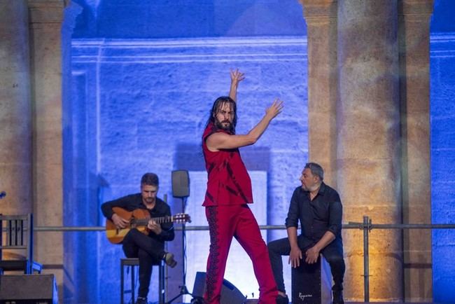Daniel Saltares brilla como solista en el Festival de Flamenco y Danza de Almería