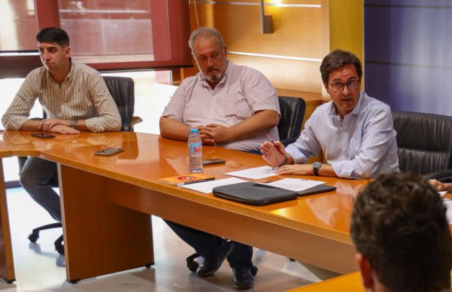 El Ayuntamiento rechaza la 'deplorable política de provocación y de crispación de VOX que daña la imagen de El Ejido'