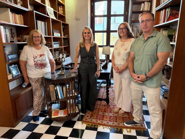 Los versos de Valente a la ‘Ciudad Celeste’ brillan en una tarde mágica en la Casa del Poeta 
 