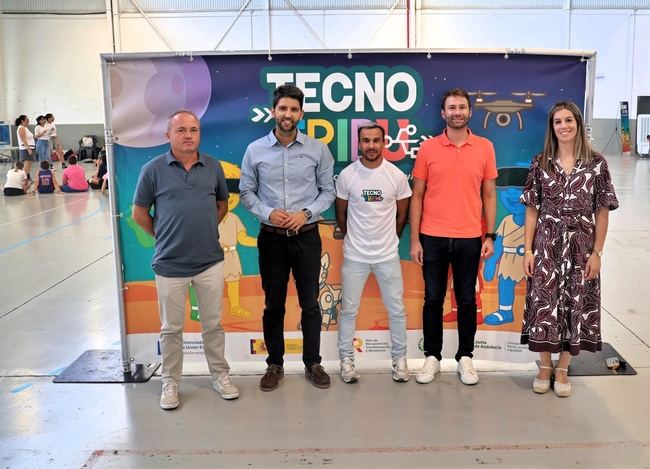 400 niños y jóvenes ejidenses se adentran en el mundo de la robótica con TecnoTribu