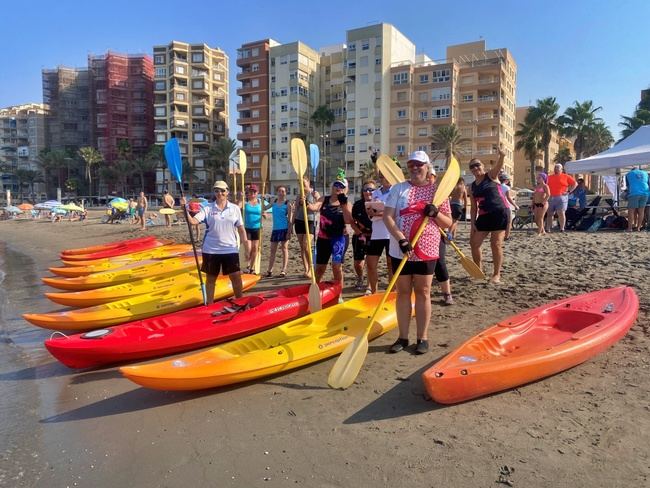 Un total de 35 palistas participan en la 32º regata de Piragüismo de Almería