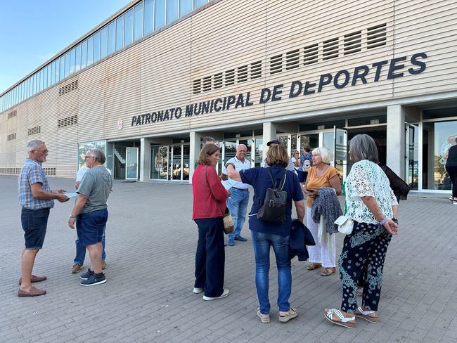 Colas de mayores para obtener plaza en el Patronato de Deportes