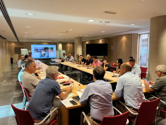 Expertos se reúnen en Almería para abordar el parvispinus y otras plagas