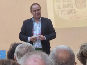Gaspar González presenta su libro sobre duelo y esperanza