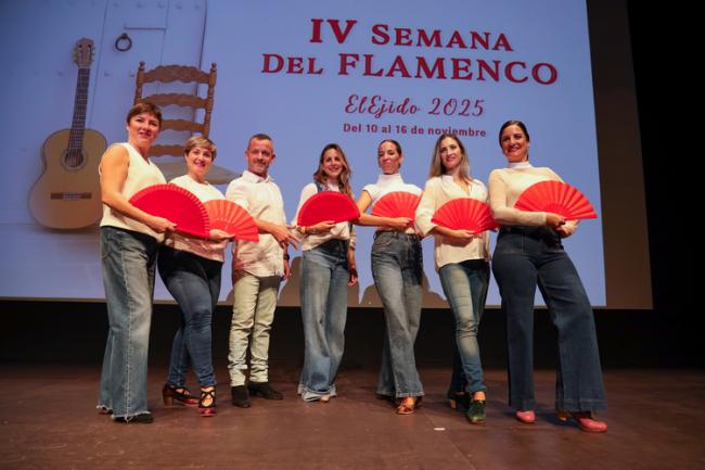 El Ejido celebra la IV Semana del Flamenco con un gran flashmob y actividades culturales