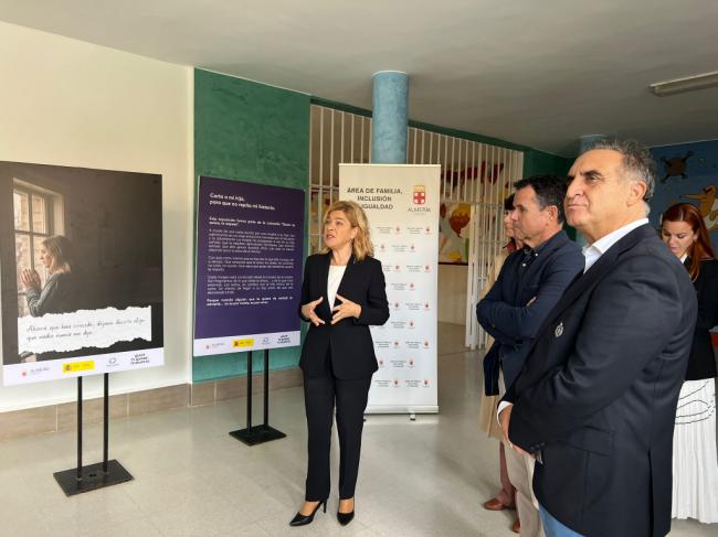 La conmovedora muestra fotográfica que está cambiando vidas en el Acebuche