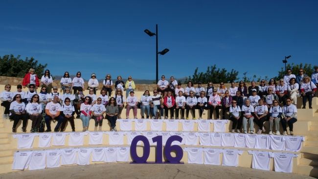 Cientos de ejidenses se unen a la marcha contra la Violencia de Género
