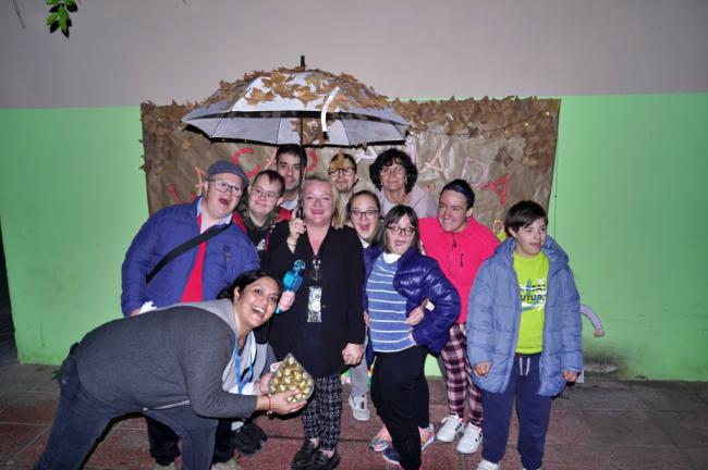 Down El Ejido reúne a usuarios, familiares y profesionales en torno a su tradicional ‘Castañada’