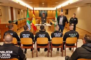 Toma de posesión de dos nuevos subinspectores y tres oficiales de la Policía Local en El Ejido