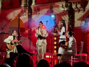 ‘Las Migas’ comparten su talento y buen rollo en el colofón musical de 2025