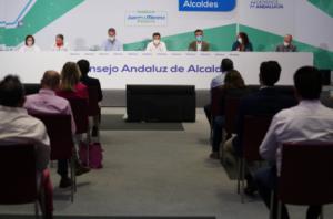 Fernández Pacheco reivindica un municipalismo “fuerte y con financiación justa" en el consejo de alcaldes del PP