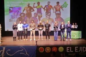 Se clausura el IV Circuito Provincial de Triatlón de Diputación en El Ejido