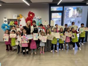 El Aula del Mar celebra la creatividad y el amor con un taller de pintura