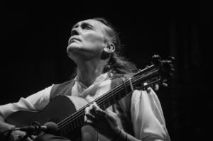 La clase y genialidad de Vicente Amigo se disfrutarán este viernes en el Maestro Padilla