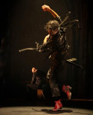 El Apolo cuelga el cartel de "no hay billetes" ante el desembarco de Jesús Carmona en Almería