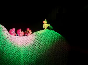 El Teatro Apolo de Almería acoge la odisea de 'Jonás el espermatozoide' con un rotundo éxito familiar