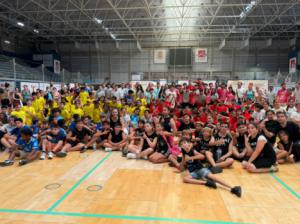 Cerca de 200 escolares convierten el Palacio de los Juegos Mediterráneos en el epicentro de la inclusión