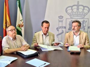 Inyección de 10,8 millones para impulsar el empleo agrícola y renovar los colegios de Almería
