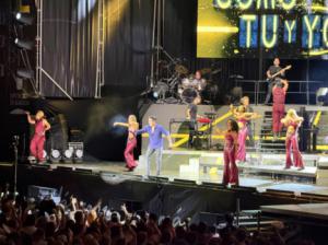 El Huracán Chayanne desata la locura en Almería