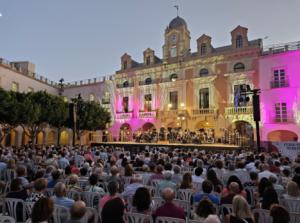 Éxito rotundo de la Banda Municipal de Almería en homenaje a la copla y el toreo