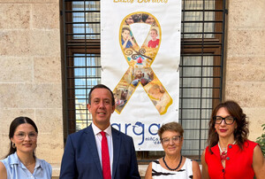 La Subdelegación institucional en Almería respalda la sensibilización sobre el cáncer infantil