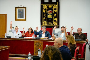 Adra aprueba una moción en defensa de la soberanía española de Ceuta y Melilla