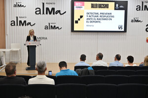 Almería celebra un taller contra el racismo en el deporte