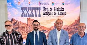 La Ruta de Vehículos Antiguos de Almería reúne a 40 coches construidos antes de 1940