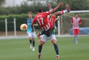 Filial cae ante el Estepona en casa