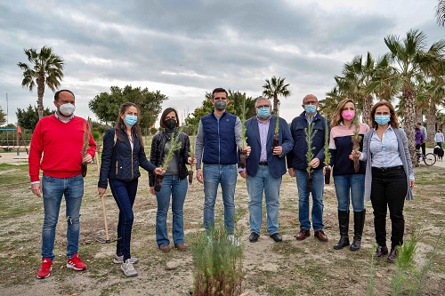 100 especies autóctonas plantadas en el Parque del Andarax por el Día de Andalucía