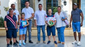 El Ayuntamiento de Níjar recibe al campeón de España de boxeo prebenjamín