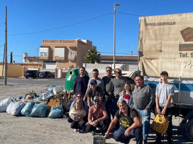 Plataforma Ejido Sostenible limpia la Rambla del Loco