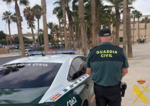 Guardia Civil detiene a conductor temerario en Roquetas de Mar