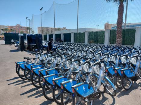 Puesta en marcha del servicio de préstamos de bicicletas en Roquetas