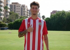 Fichaje de lujo para el Almería B: llega Tomazinho