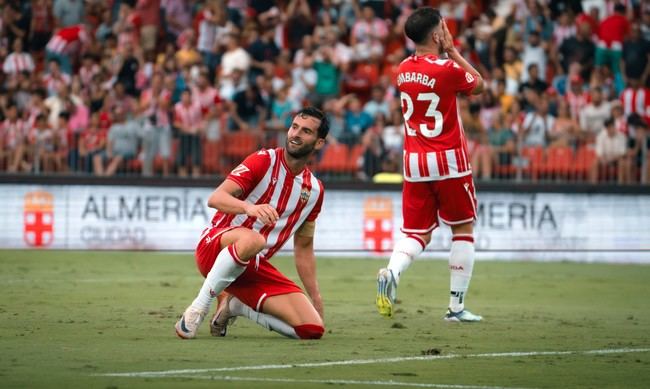 Derrota amarga del Almería ante el Racing
