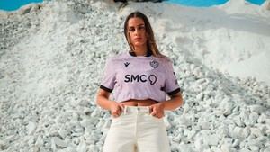 Nueva camiseta de la UD Almería inspirada en el mármol
