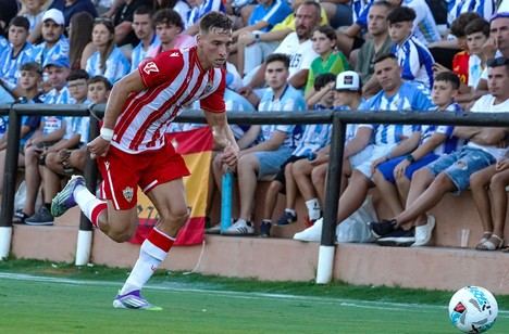 Perovic renueva hasta 2029 con la UD Almería