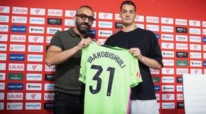Yaakobishvili: "Vengo a luchar por grandes metas"