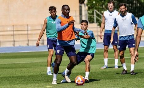Lopy: 'El partido ante el Cádiz es clave'