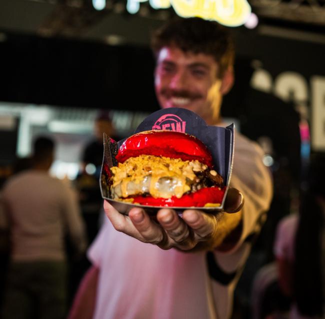 El Ejido se convierte en la capital de las smashburgers con The Burger Cup Flash