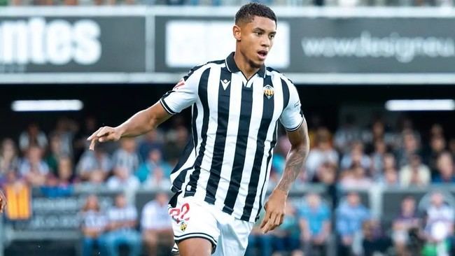 Chirino se une a la UD Almería como tercer fichaje
