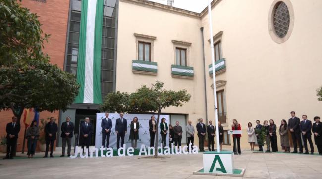 Los consejeros Castillo y Fernández-Pacheco presiden en Almería el acto del Día de la Bandera