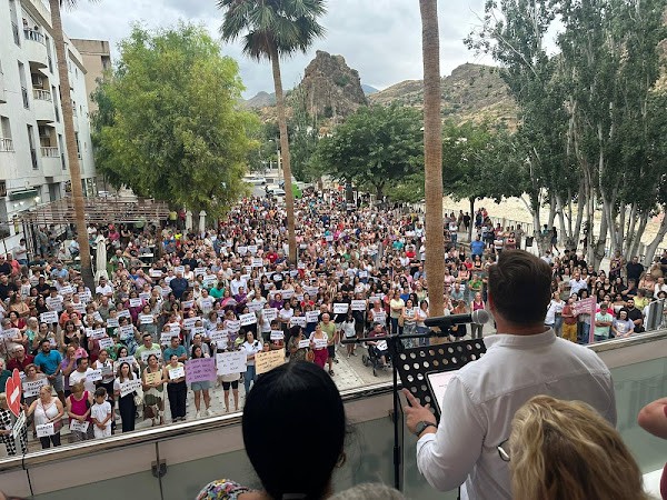 Macael clama por justicia tras la agresión a Pili y exige más seguridad